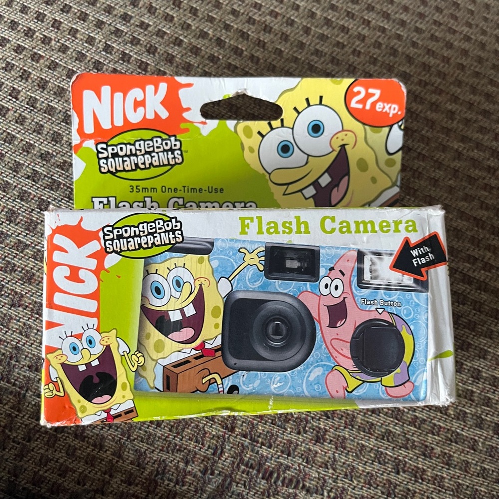Vintage new throwaway camera sponge bob